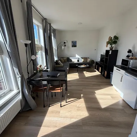 Hotel By Adm Leiden